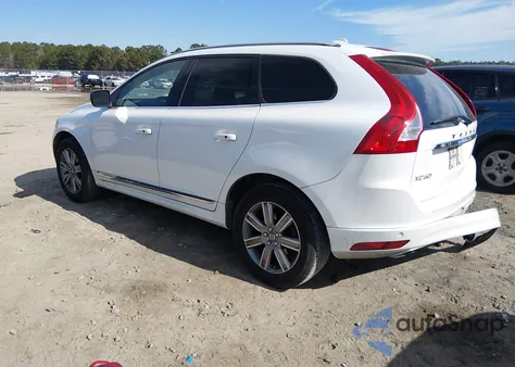 2017 Volvo Xc60 T5 Inscription z USA, uszkodzony, nr VIN YV440MDUXH2121895